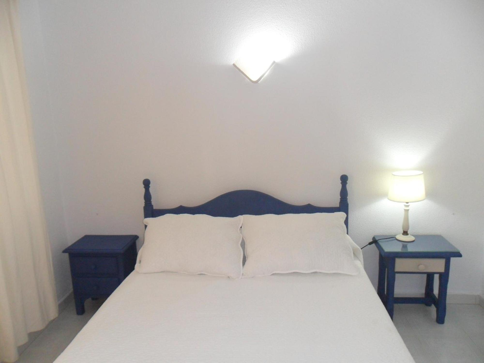 Hostal El Capi Zahora Bilik gambar