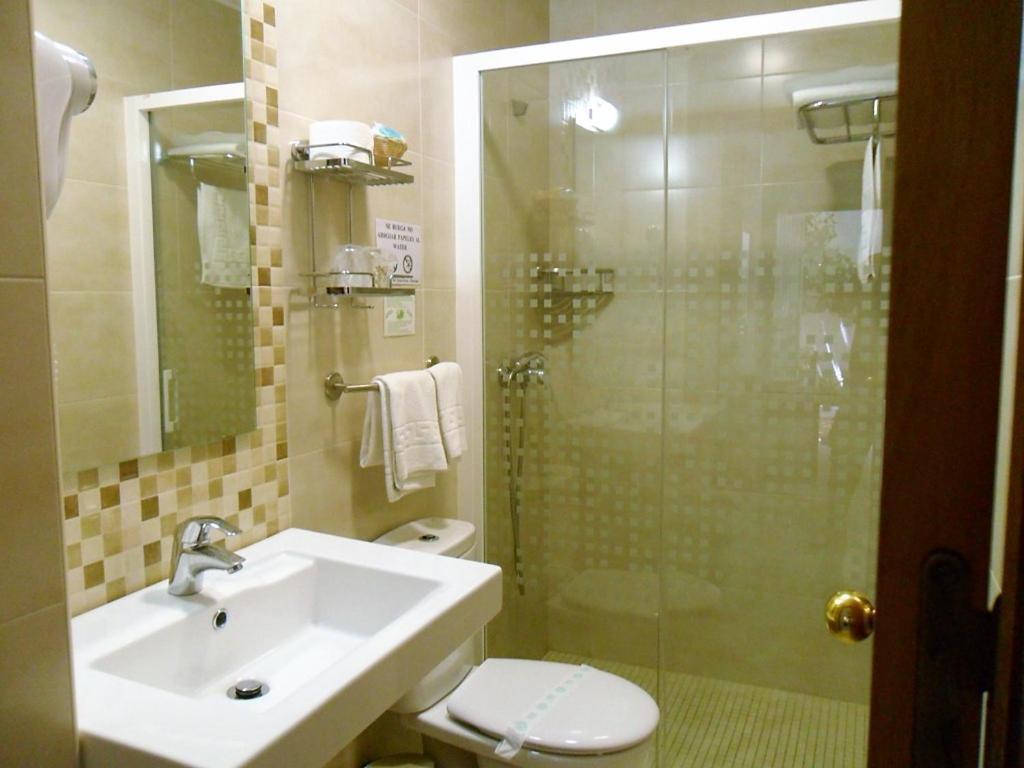 Hostal El Capi Zahora Bilik gambar